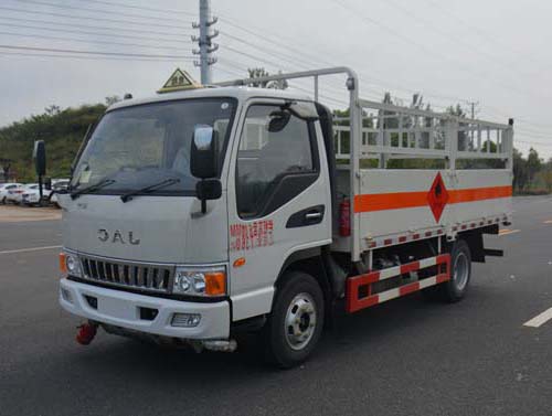江淮骏铃4.1米(额载3.8吨)气瓶车